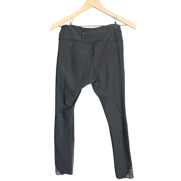Lululemon Tight Stuff Scallop Hem Leggings Size 6 Black - Picture 4 of 6